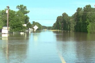 enchentes-no-texas-deixam-mais-de-400-pessoas-desabrigadas;-nao-ha-registro-de-mortos-ou-feridos