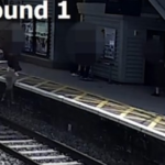 video:-menino-de-3-anos-pula-de-plataforma-ferroviaria-e-e-salvo-segundos-antes-de-o-trem-passar