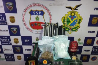 policia-apreende-cerca-de-12-kg-de-drogas-escondidos-dentro-de-embarcacao-no-interior-do-am