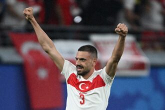 comemoracao-de-jogador-da-turquia-na-eurocopa-se-transforma-em-crise-diplomatica-com-a-alemanha
